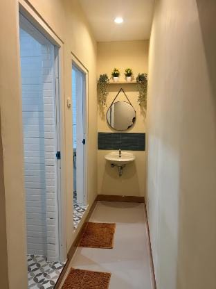 Premium Guest House Harmoni Residence Jakarta Vacation rental in Jakarta