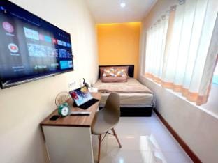 Premium Guest House Harmoni Residence Jakarta Vacation rental in Jakarta