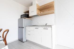 Sleek 1 Bed Apt (T2-818) Vacation rental in Chalong
