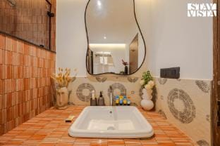 Tarika’s Goldshore by VEO - Part of StayVista Villa in Benaulim