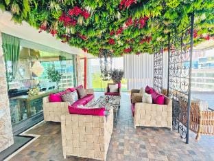 Seaview + Private Jacuzzi —5 Mins to Beach Vacation rental in Pattaya City