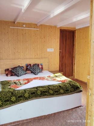 Tirthan Mountain Stay Vacation rental in Himachal Pradesh