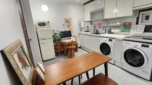 BEST HOST]ZB1_3min Sillim Station/Gangnam/Hongdae/ Vacation rental in Seoul