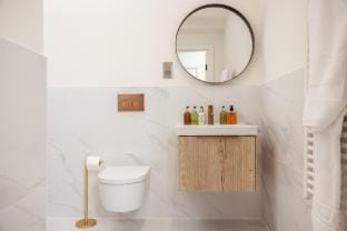 Ultra-Modern Luxury 1BR in Central Leeds LS1 Free Secured Parking Apartment in Leeds