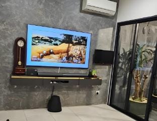 Cozy Luxury Casa Marbella Single Storey House Vacation rental in Kuching