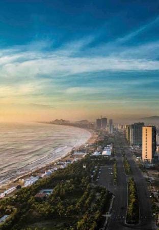 Ocean View Luxury Apartment in Sheraton Building Vacation rental in Da Nang
