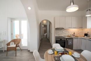 Mykonos Villa Sapphire: Poolside Luxury Haven Vacation rental in Mykonos, Mikonos 846 00, Greece