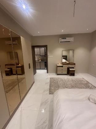 Suite| 5 minutes drive from Haram Vacation rental in Medina