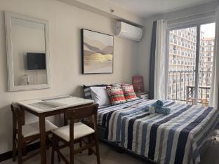 Cebu Near Airport Condo - Claire's Empire Apartment in Lapu-Lapu City
