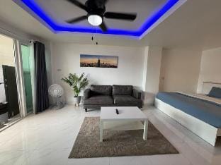 *Central Patong Escape with Great Perks C192 Vacation rental in Patong