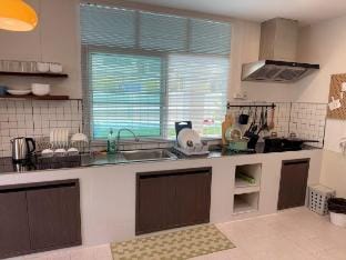 Red Door Pool villa 3bedroom, Fast Wi-Fi Vacation rental in Chiang Mai