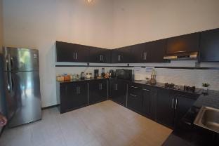 tropical  villa with private pool near the beach Villa in Southern Province