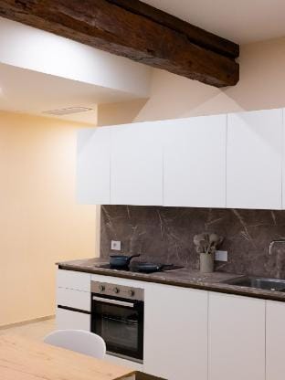 Residenza Dante–In the City of a Hundred Horizons Vacation rental in Asolo