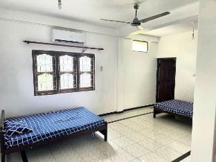 Lucky 7 Seaview Guesthouse: 2BR w/ Terrace Vacation rental in Sri Lanka