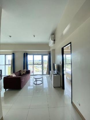 Stay & Play: Okada & City Views Vacation rental in Pasay