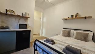 Cozy Studio 17 - Camberwell Vacation rental in London Borough of Southwark