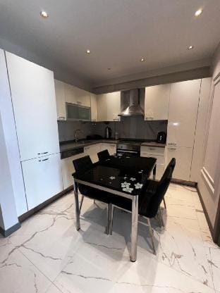 Luxury apartment with pool close to Taksim Vacation rental in Istanbul