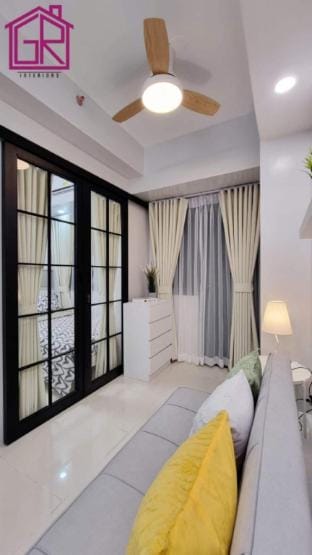 Stylish Modern Condo at Shore Residences MOA Vacation rental in Pasay