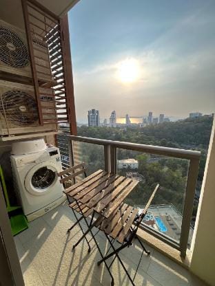 Unixx Sea View High Floor Vacation rental in Pattaya City