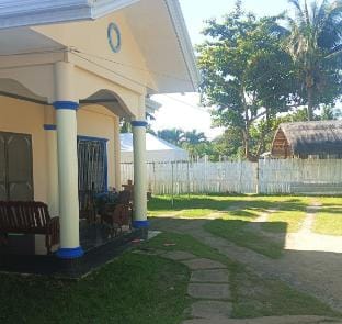 Sunrise Guesthouse, Entire property, Panglao Vacation rental in Panglao