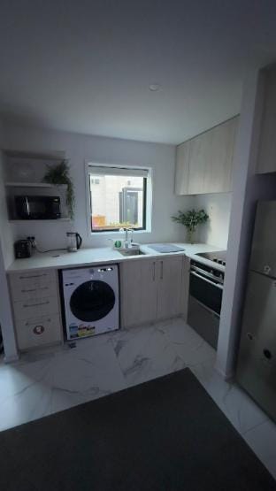 Cosmic Space close to the City Centre Vacation rental in Christchurch