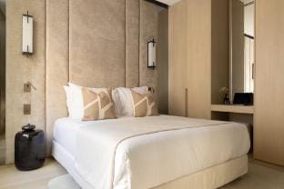 Luxurious apartment-2BR/8P- Madeleine/Saint Honore Villa in Paris