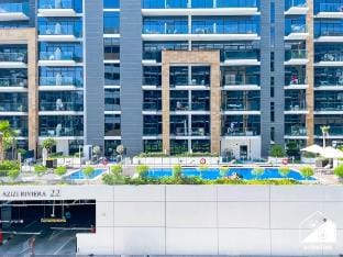 Urban Charm: Studio with Balcony in Azizi Riviera Vacation rental in Dubai