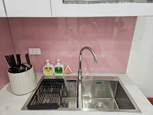 Secret Homestay\Phòng khép kín\Netflix\Bếp chung Vacation rental in Hanoi