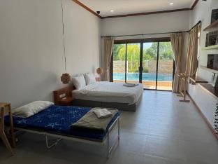 Thongsuk Pool villa - Thanchanitch Pak Naam Pran Villa in Hua Hin District