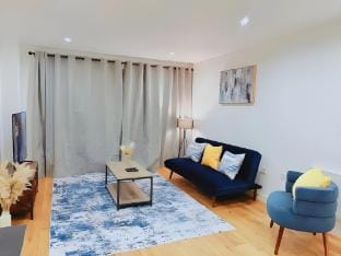 Deluxe Apartment Near The Shard & Tower Bridge Vacation rental in London Borough of Southwark