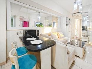 Cozy 2BR Springlake Apt Bekasi w/ Pool & Gym Vacation rental in West Java