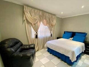 Newlands Deluxe Room1 Vacation rental in Johannesburg