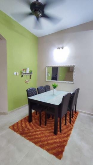 ZulZira Homestay ( 4 bedroom, 3 bathroom) Vacation rental in Malaysia