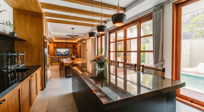 The Urban Retreat- Family Friendly Villas Seminyak Hotel in North Kuta