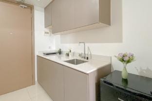 Well Furnished 1BR at Gold Coast Apt By Travelio Apartment in Jakarta