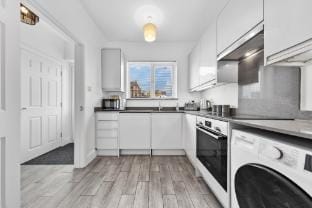 Spacious 4BR Home w/ Garden & Parking | Sleeps 8 | Riley Rd | Elev8 Stays Vacation rental in Enfield
