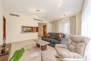Chic Downtown 1BR with Skyline Views I Speedy Wifi Vacation rental in Dubai