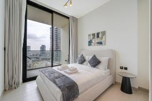 Smart living I High speed wi-fi I City view Vacation rental in Dubai