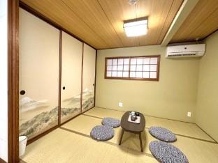 Mario House 2 Villa in Osaka