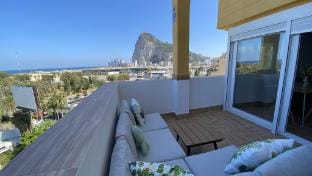 THE ROCK VIEWS APARTMENTS 2 Apartment in Andalusia