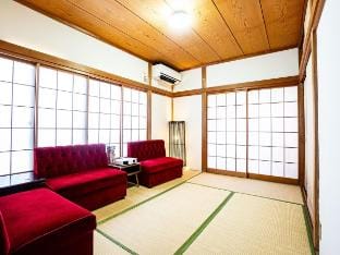 WE HOME STAY ATAMI・KINOMIYA Vacation rental in Shizuoka Prefecture