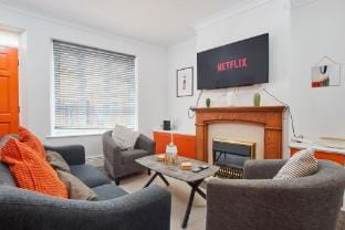 Eskdale House by Yoko Property Vacation rental in Sheffield