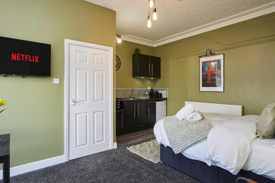 Hayy Studio Quiet Comfy Connected Apartment in Huddersfield