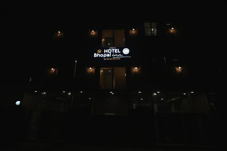 Bhopal Inn by Ten On Ten Stays Hotel in India