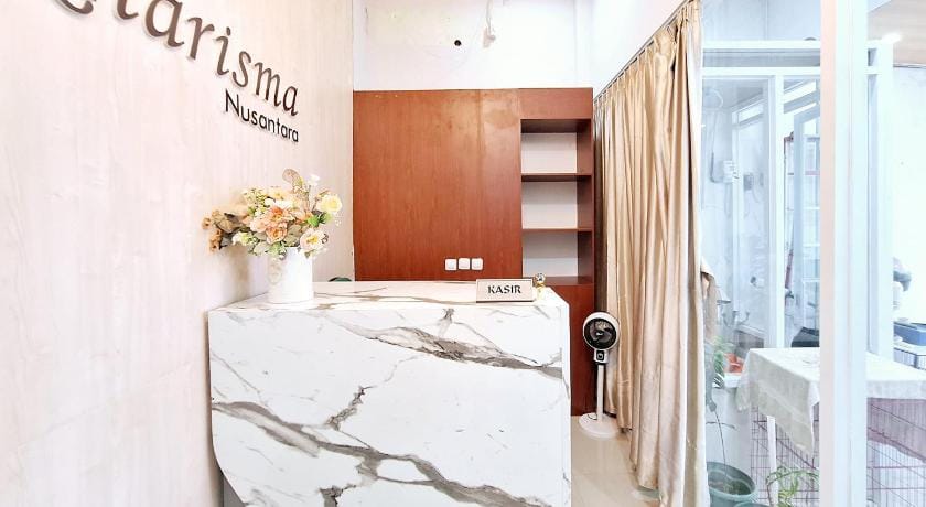 Kharisma Nusantara Homestay Sagan Mitra RedDoorz Hotel in Yogyakarta