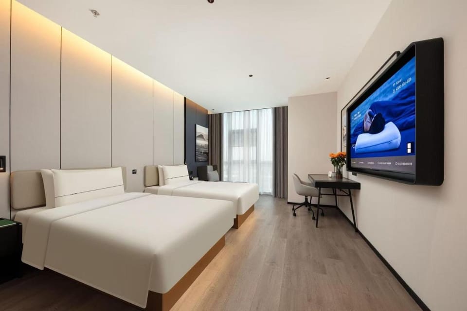 Atour Hotel Suzhou Industrial Park Fengting Avenue Hotel in Suzhou