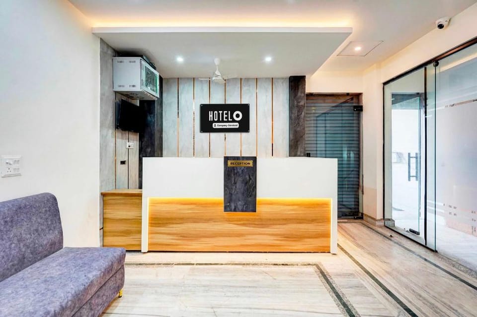 Townhouse Oak Sector 121 Noida Metro Station Hotel in Noida