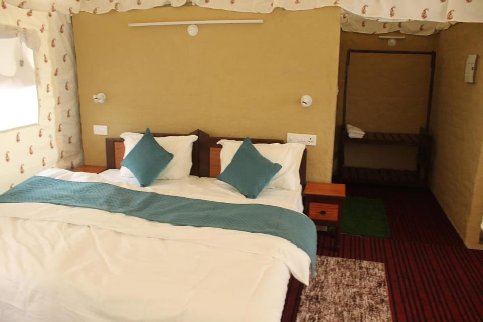 Billing View Camp and Mud Houses Luxury tent in Punjab, India