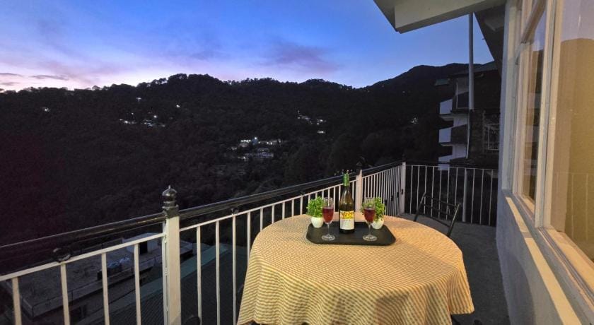 Hotel City Gold - Hotel in Dharamshala Hotel in Punjab, India