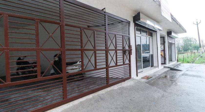 Mc B&B Hostel Ropar Bed and Breakfast in Punjab, India